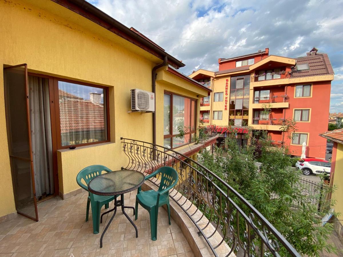 Family Hotel Kavrakovi Pavel Banya Exterior photo